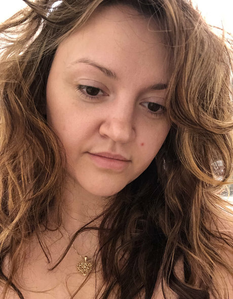 曲線美の女の子オンリーファンズ 無料セクシー 画像