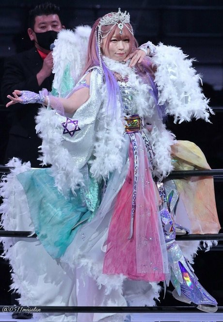 金髪の小人オンリーファンズ ホットセックス 写真