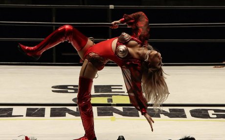 ネイティブオンリーファンズ セクシーヌード ギャラリー