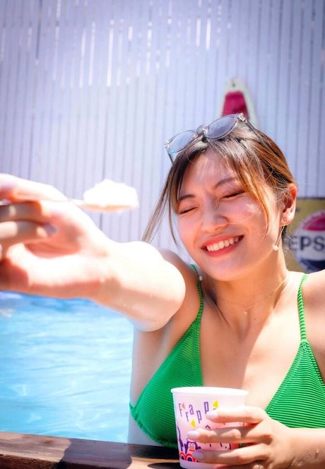 美しいベイビーオンリーファンズ ホット 画像