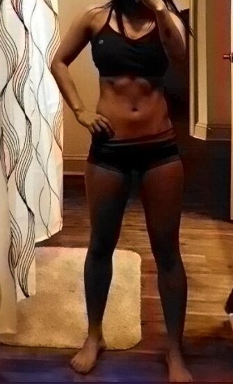 カーリーエボニーオンリーファンズ ホット ギャラリー