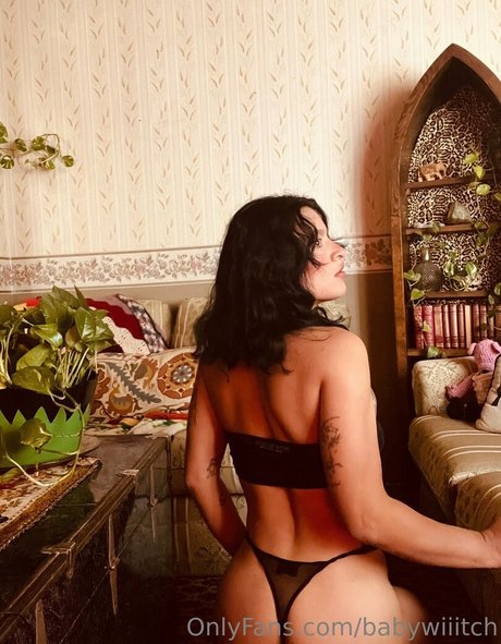 babywiiitch 独占スター ギャラリー