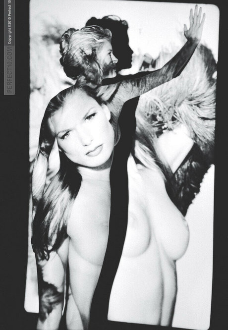 asmr 足 オンリーファンズ セクシーヌード 写真