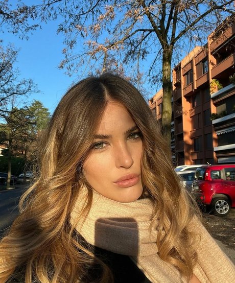 Chiara Gariboldi エロティックモデル 画像