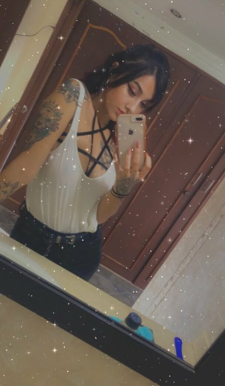 sunmoonlia 美しいモデル 写真