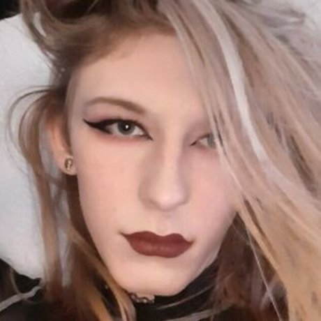 Lenathelicious 裸の女優 画像