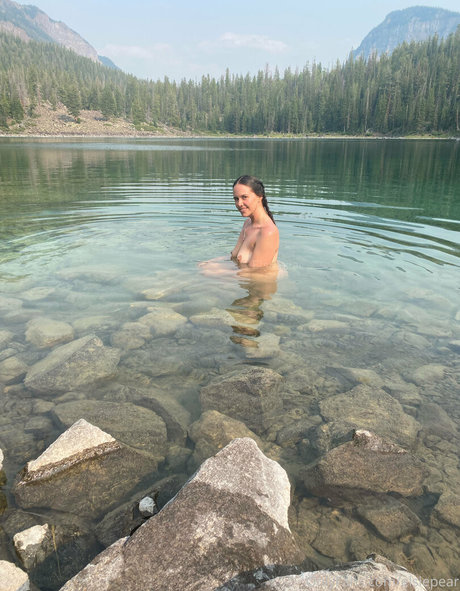 金髪の顔射オンリーファンズ アートポルノ 画像