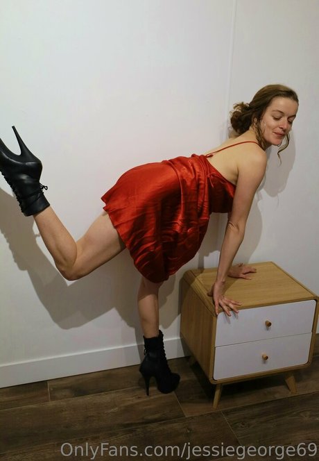 中出しプリンセスオンリーファンズ ホットセクシー 写真