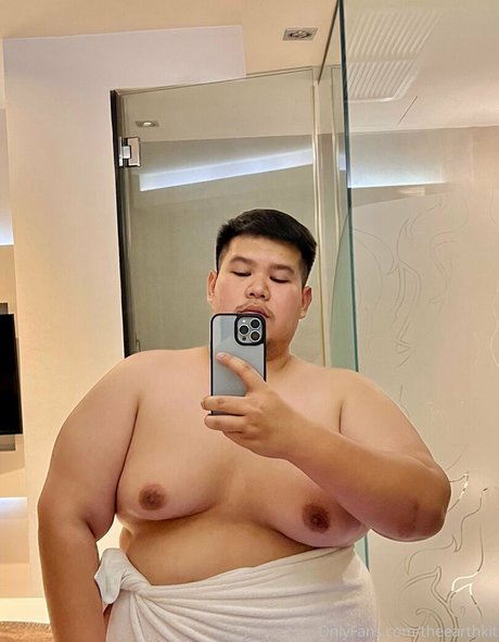 theearthkit アートモデル 写真