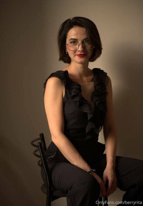 berryrita ポルノ女優 写真