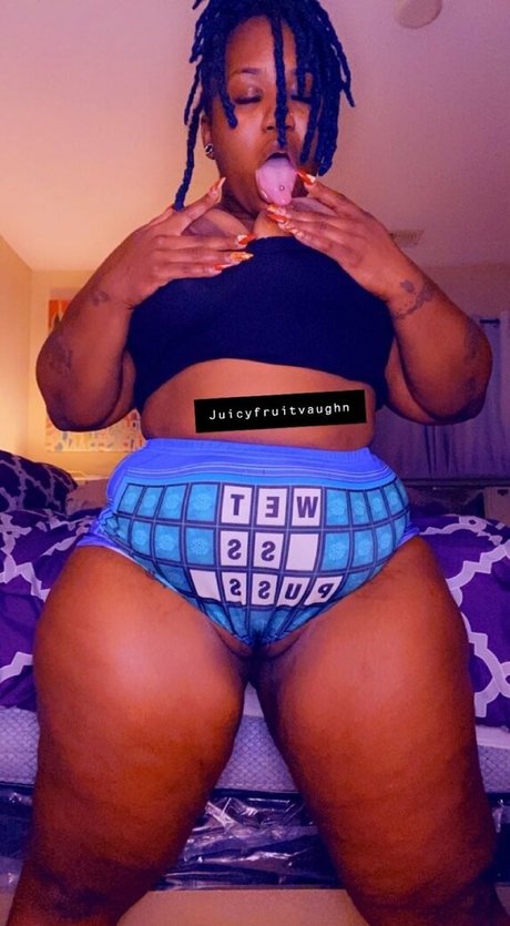 juicyfruitvaughn 素敵なポルノスター 写真