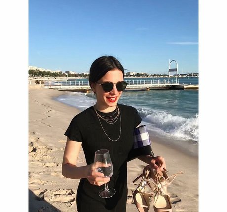 Aylin Tezel 高品質のスター アーカイブ