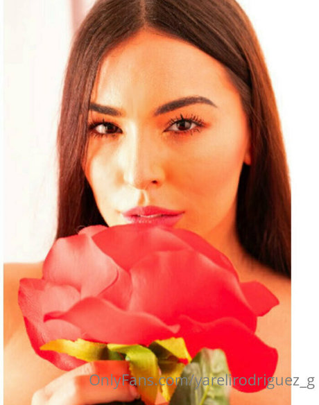 yarelirodriguez g スター 画像