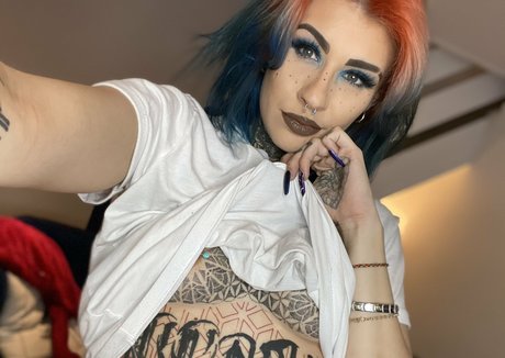 dee louisexxx エロティックなスター 写真