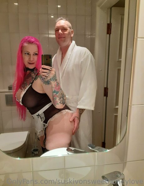 曲線美のxxx オンリーファンズ 美しいポルノ 写真