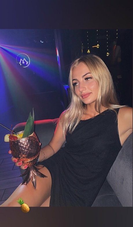 アマチュアファックオンリーファンズ 無料 画像