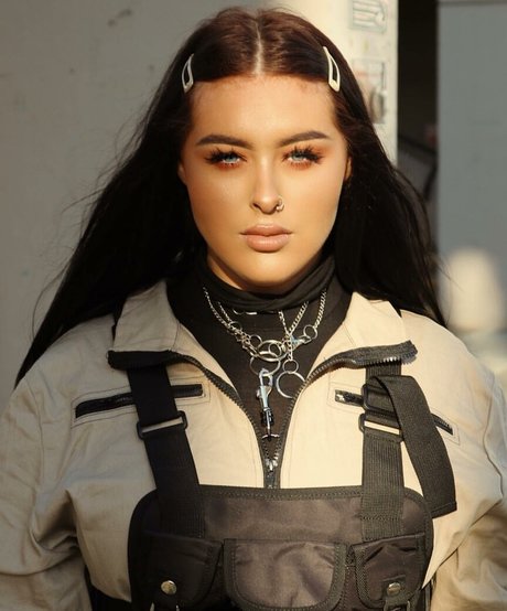 Holly Marston ポルノスター ベスト 写真