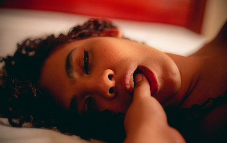 ぽっちゃりラテン系オンリーファンズ 裸 写真