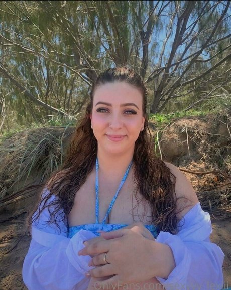 sexyyy lexiii ポルノスター ヌード 写真