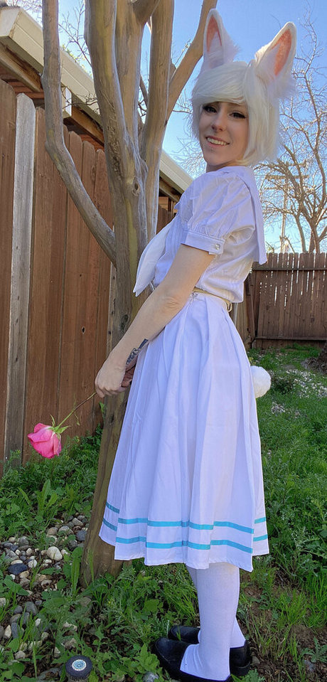 アナルブロンドオンリーファンズ セクシー 写真