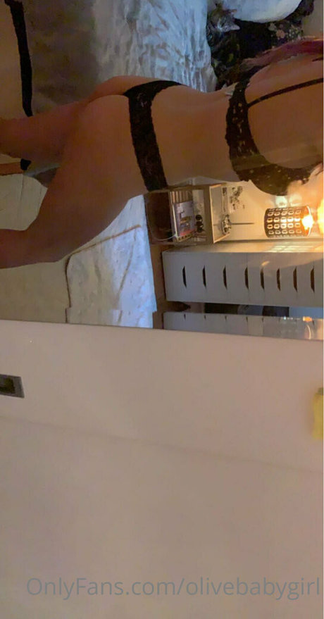 olivebabyyyyy ヌード女優 ギャラリー