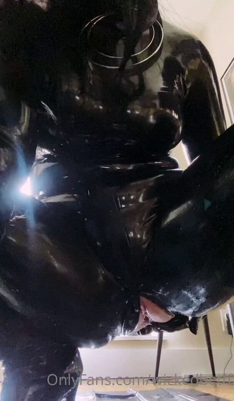 Wicked Beth 限定スター ギャラリー