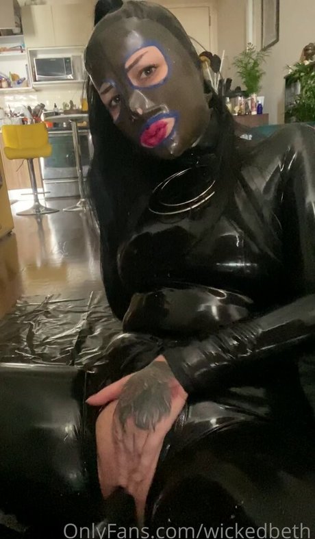 Wicked Beth ポルノスター エロティック ギャラリー