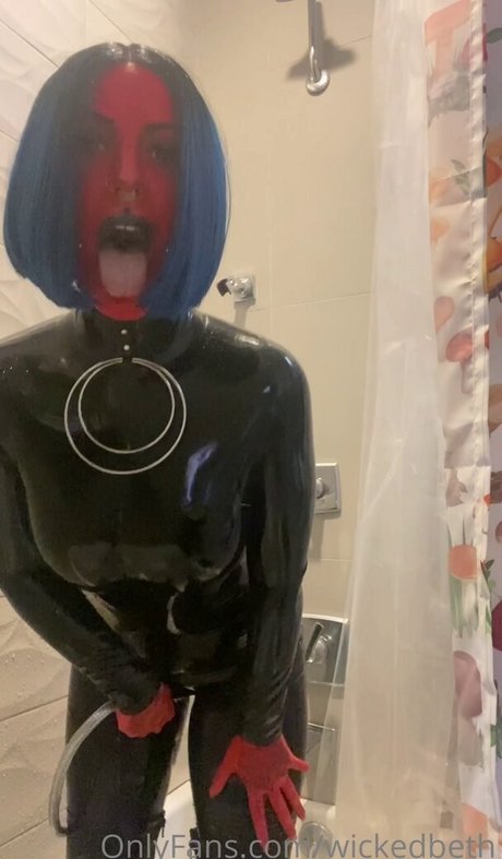 Wicked Beth トップスター 写真