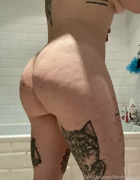 lifeofnessavip ポルノスター ホット 写真