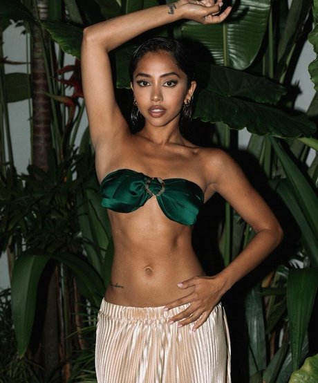 Maria Thattil HDモデル 画像