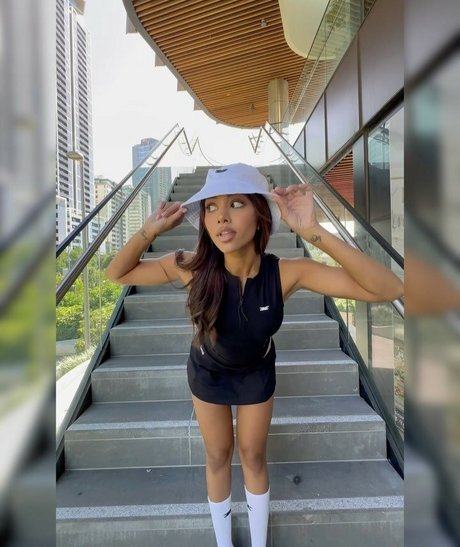 Maria Thattil 素敵なモデル 写真