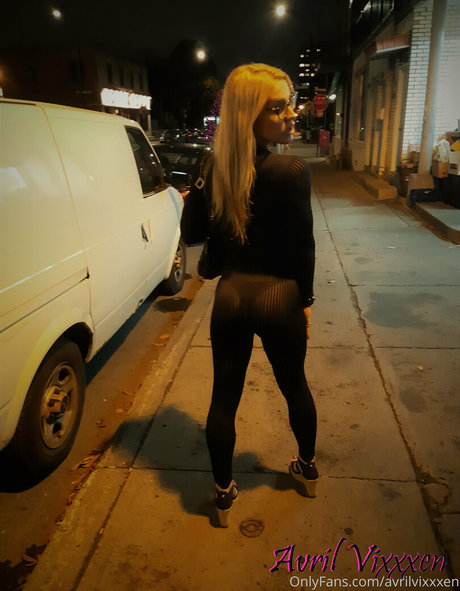 avrilvixxxen ポルノスター HD 画像