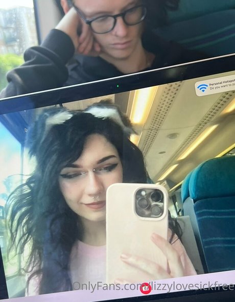 lizzylovesickfree トップスター 写真