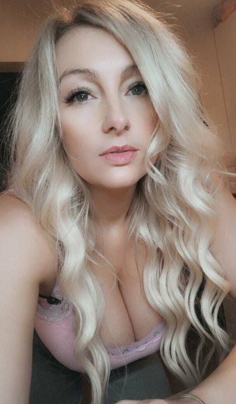 juicylucie89xxx ヌードモデル 画像