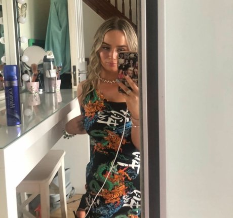 Aiobhin xxxポルノスター 写真