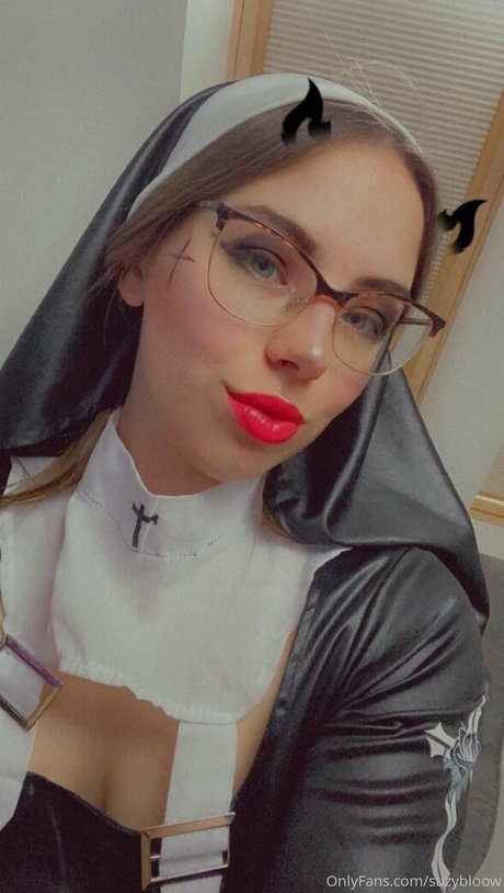 suzybloow アートスター 画像