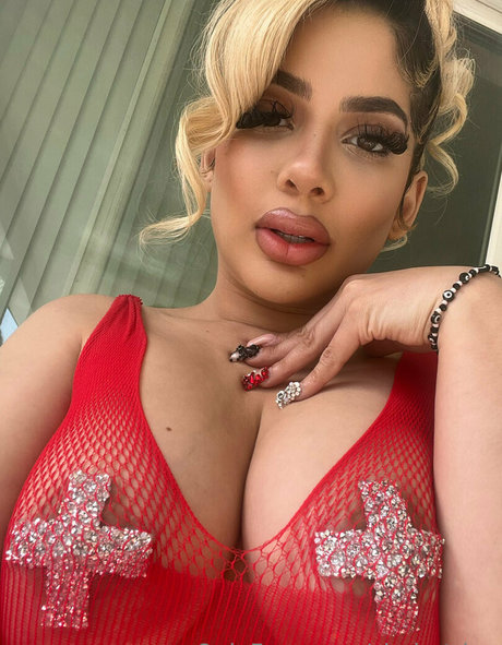 shebetripn 独占女優 ギャラリー