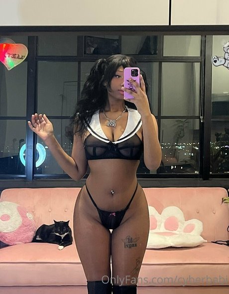 cyberbabi ポルノスター 写真