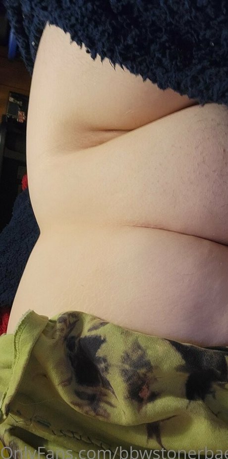 お尻を広げるオンリーファンズ 美しいヌード 写真