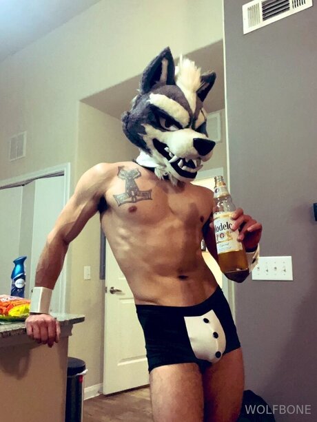 足 熟女 オンリーファンズ 無料裸 写真