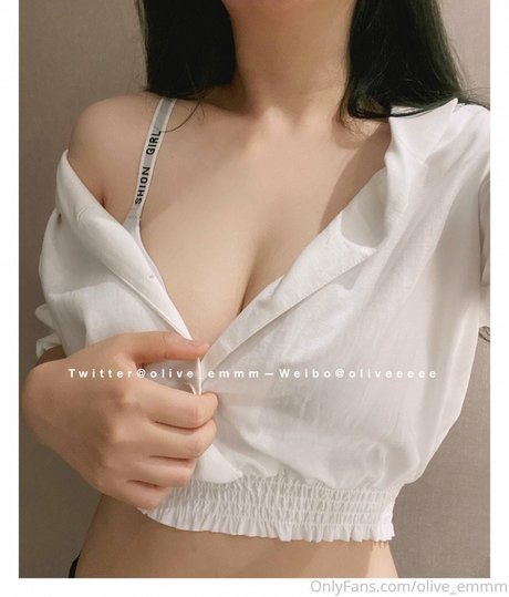 imoliveemmm アダルトスター 写真