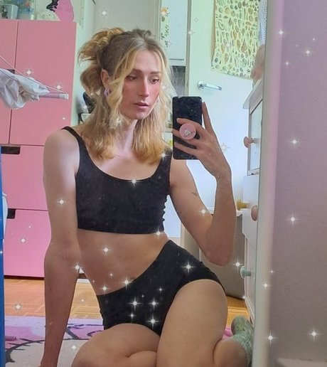 Ruutifairy アダルトモデル 画像