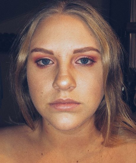 chynna ヌードモデル 写真