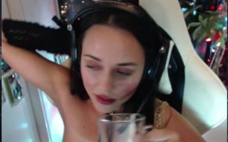 巨乳ビキニオンリーファンズ 無料セクシー 画像