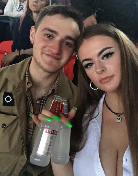 Bex McFadden アートモデル 写真