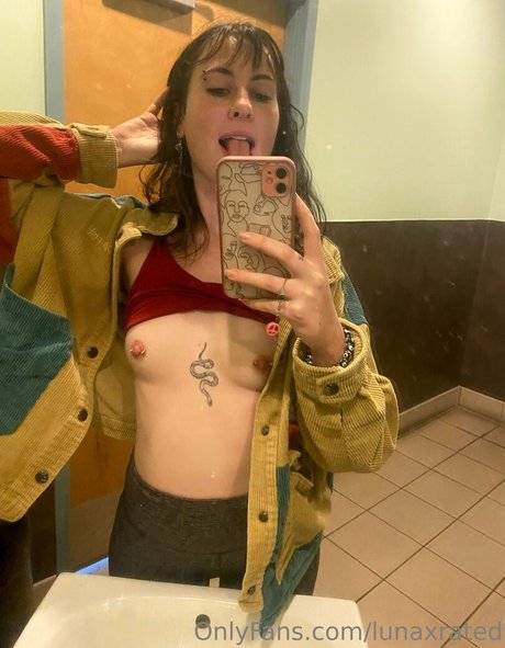 lunaxrated スター ヌード 写真