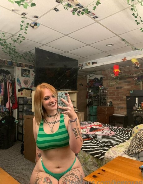 kegroxan 裸モデル 画像