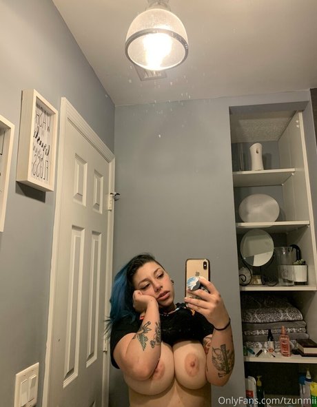 Lunaghoul スター ヌード 写真