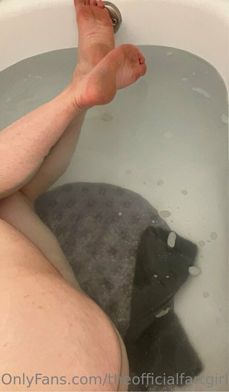 大きなお尻の黒人オンリーファンズ セクシー裸 ギャラリー