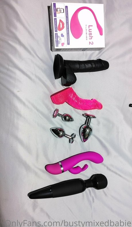 黒人小人オンリーファンズ 無料ヌード 写真